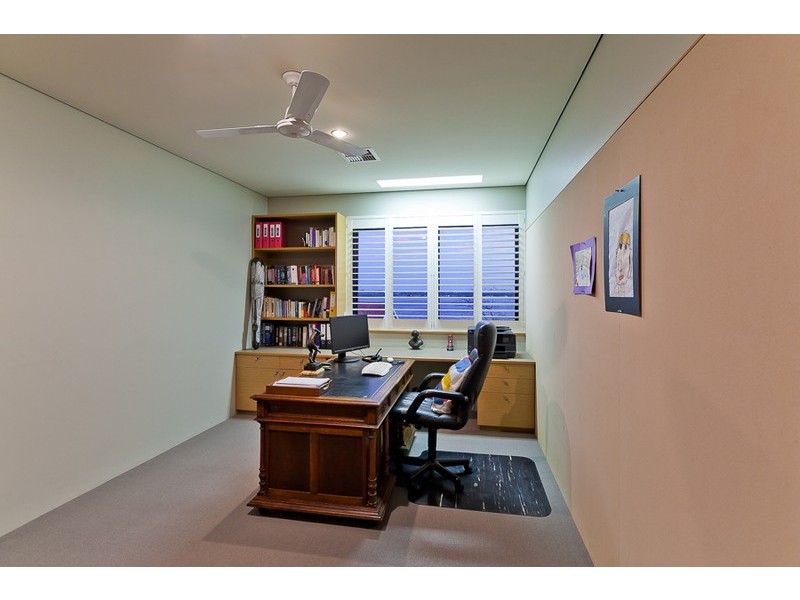 35 Jutland Parade, Dalkeith WA 6009