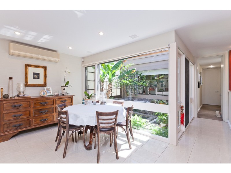 6 Freshwater Close, Claremont WA 6010