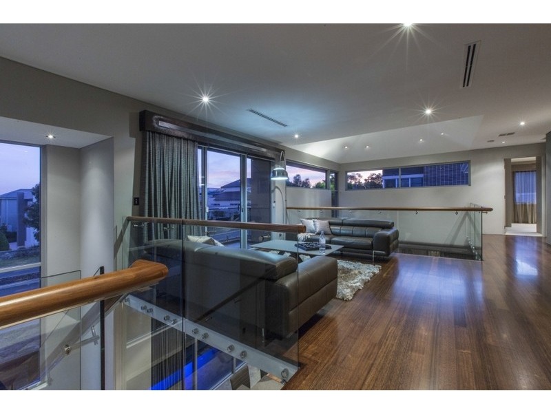 21 Pinnata Mews, Churchlands WA 6018