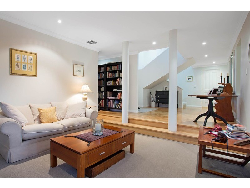 3 Arenga Court, Mount Claremont WA 6010