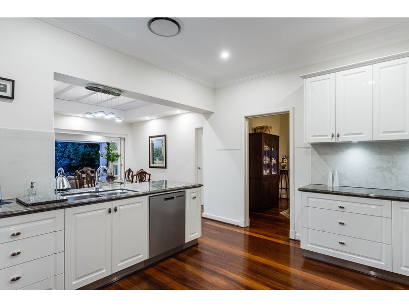 75 Mountjoy Road, Nedlands WA 6009