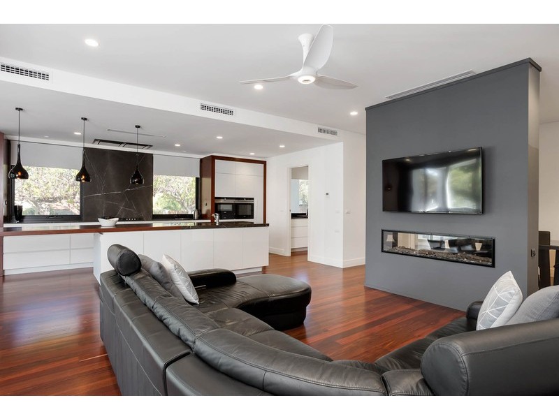 29 Kinninmont Avenue, Nedlands WA 6009