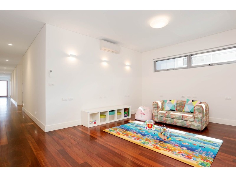 29 Kinninmont Avenue, Nedlands WA 6009