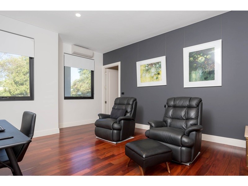 29 Kinninmont Avenue, Nedlands WA 6009