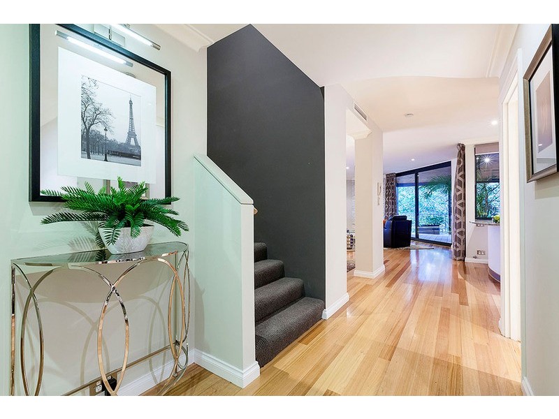 8/7 Centro Avenue, Subiaco WA 6008