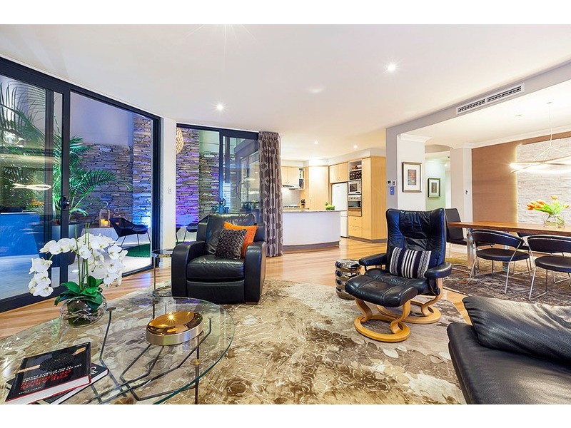 8/7 Centro Avenue, Subiaco WA 6008