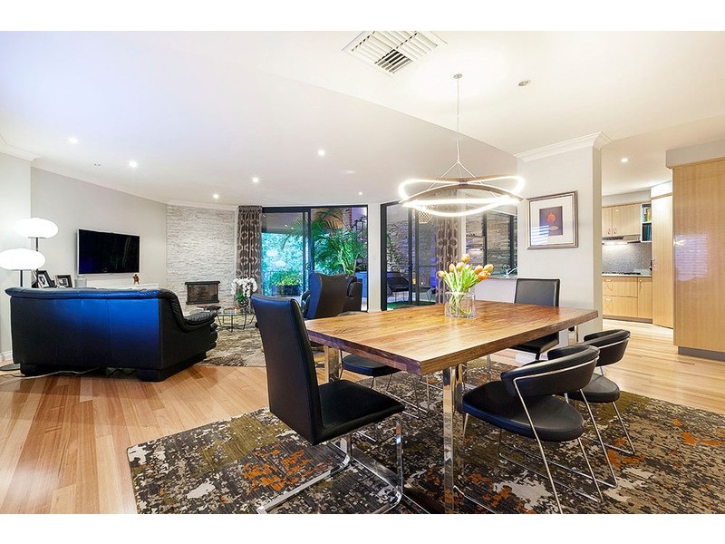 8/7 Centro Avenue, Subiaco WA 6008