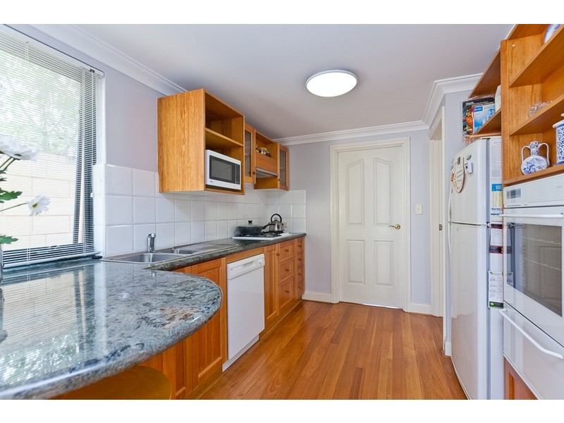 4/1 The Avenue, Crawley WA 6009