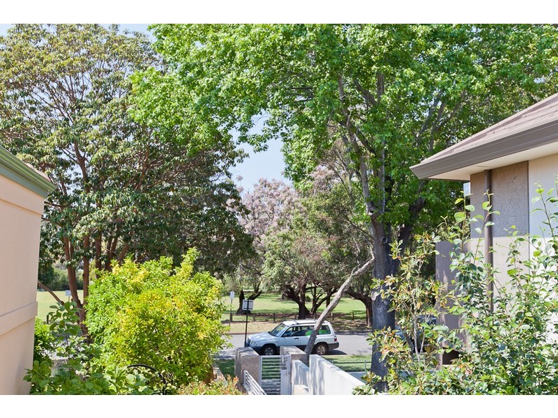 4/1 The Avenue, Crawley WA 6009