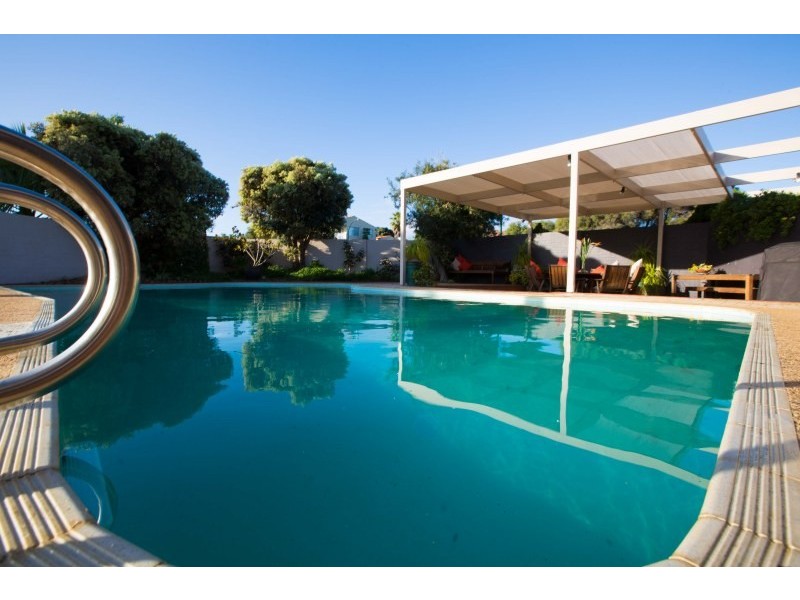 13 Styne Road, City Beach WA 6015