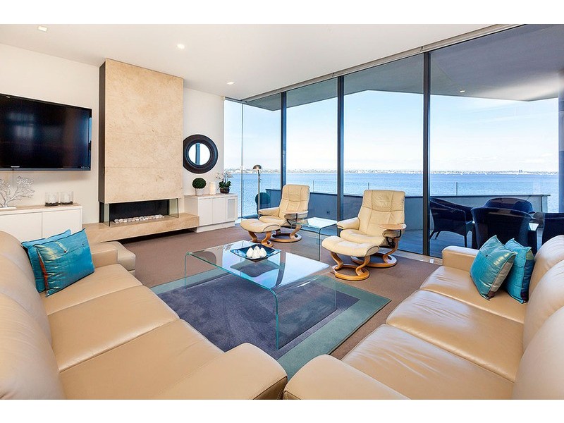 8/8 Mounts Bay Road, Crawley WA 6009