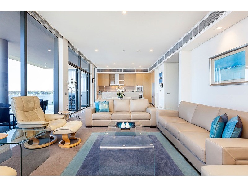 8/8 Mounts Bay Road, Crawley WA 6009