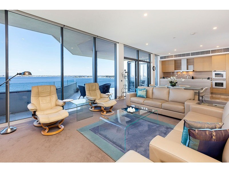 8/8 Mounts Bay Road, Crawley WA 6009