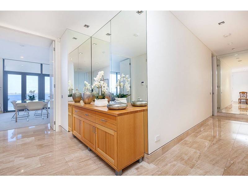 8/8 Mounts Bay Road, Crawley WA 6009