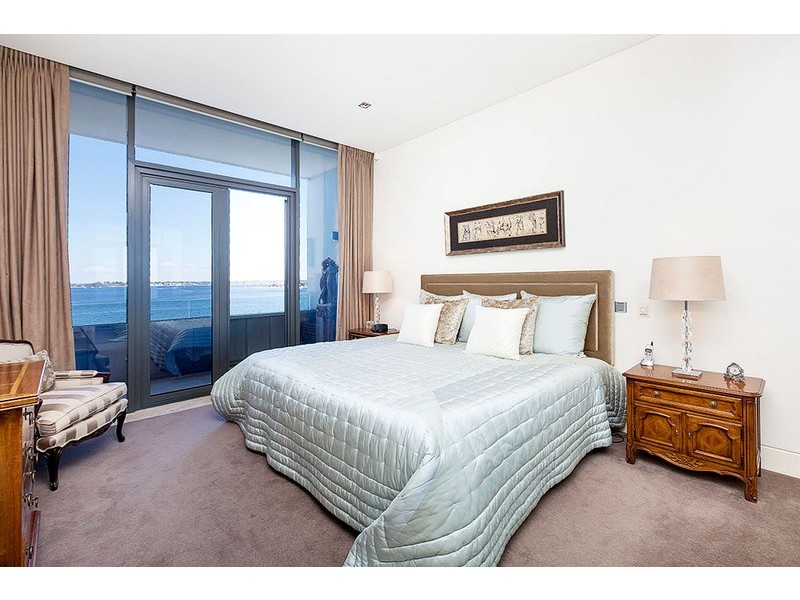 8/8 Mounts Bay Road, Crawley WA 6009