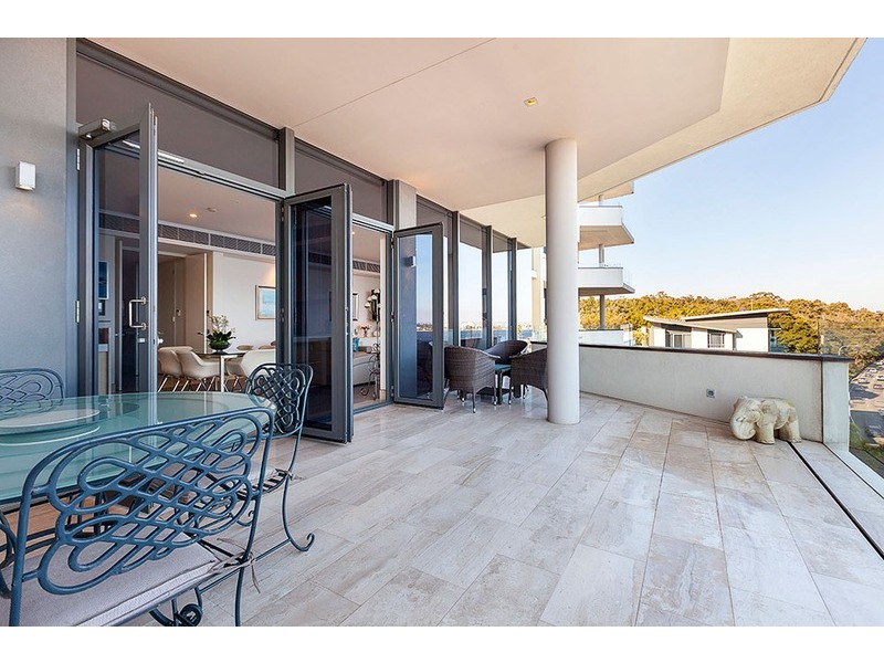 8/8 Mounts Bay Road, Crawley WA 6009