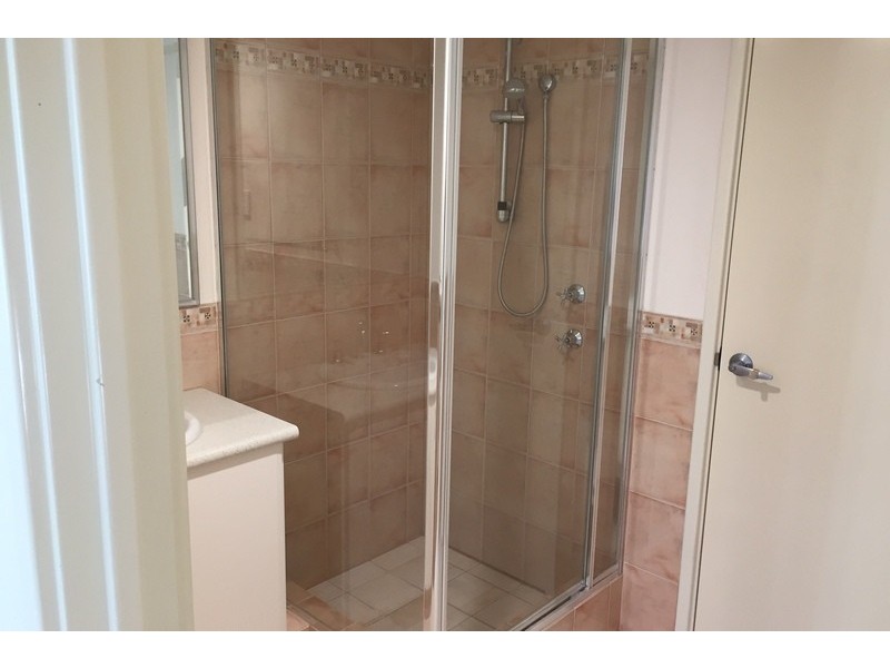 2/42 Churchill Avenue, Dudley Park WA 6210