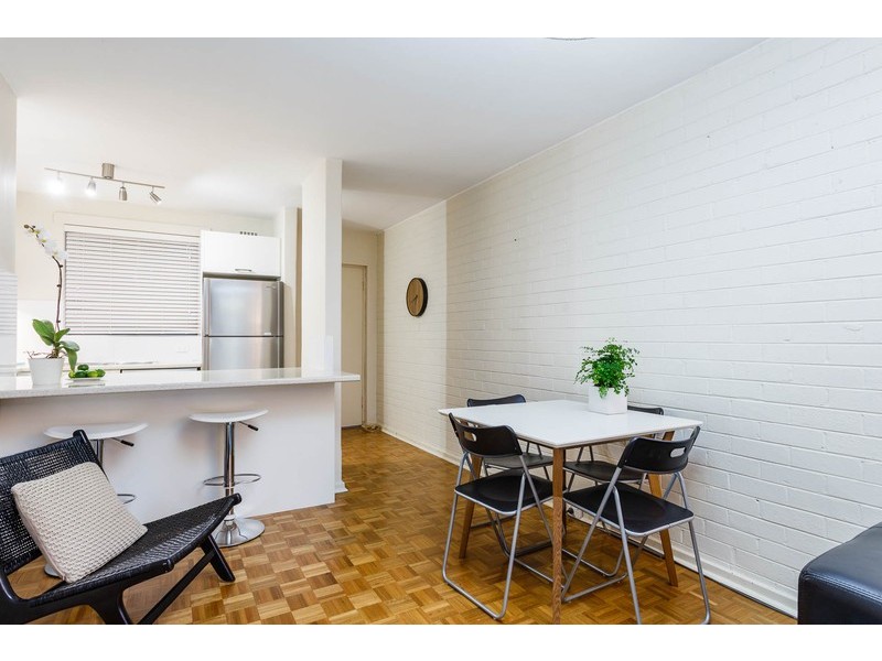 2/23 Avonmore Terrace, Cottesloe WA 6011