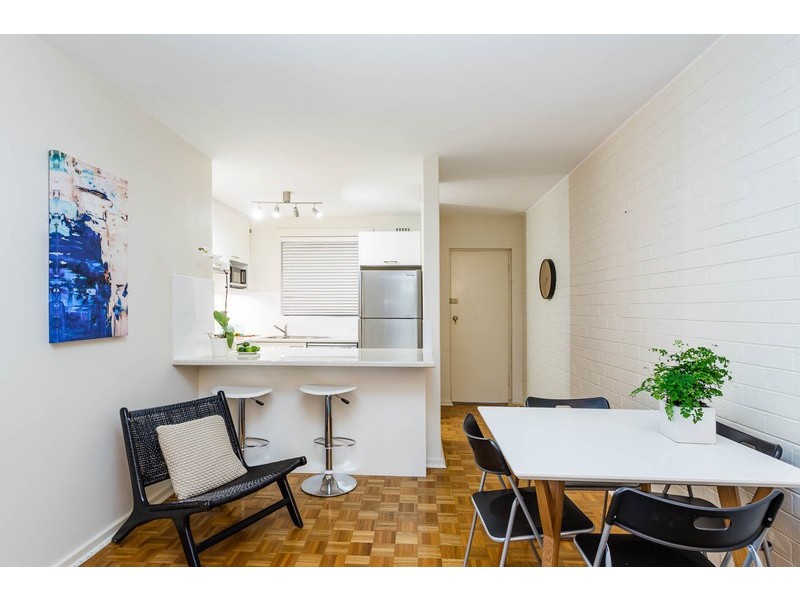 2/23 Avonmore Terrace, Cottesloe WA 6011