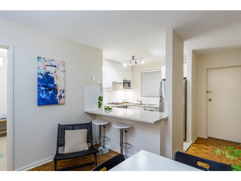 2/23 Avonmore Terrace, Cottesloe WA 6011