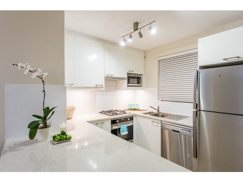 2/23 Avonmore Terrace, Cottesloe WA 6011