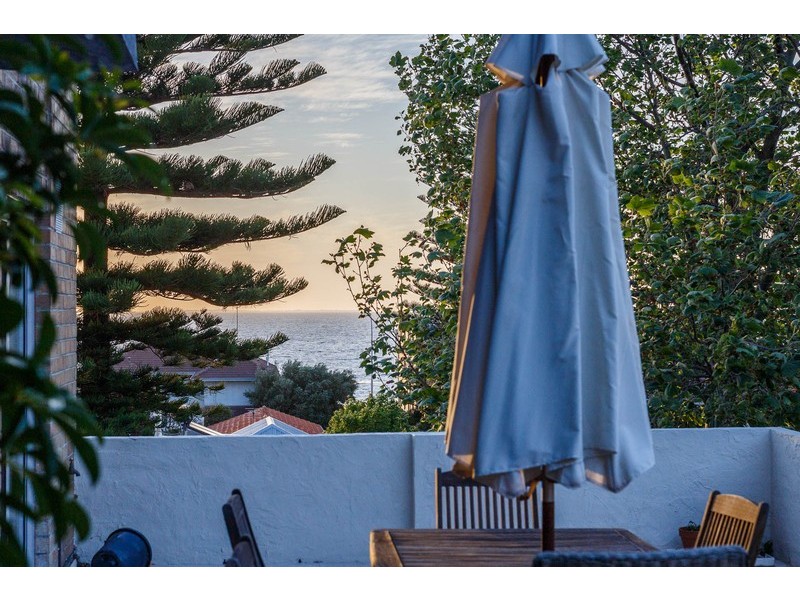 2/23 Avonmore Terrace, Cottesloe WA 6011