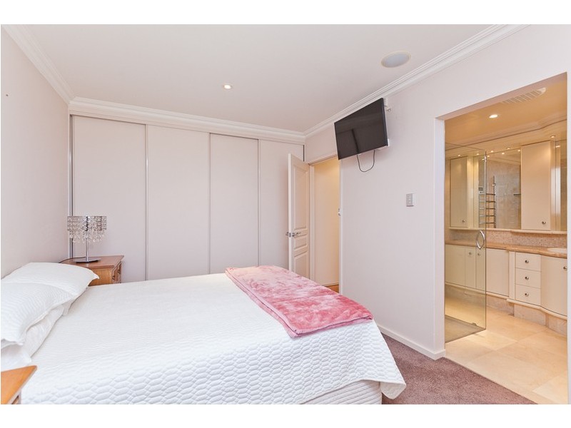 21/23 Swan Street, South Perth WA 6151