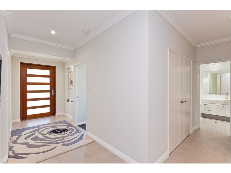 5 Dorset Cove, Mount Claremont WA 6010