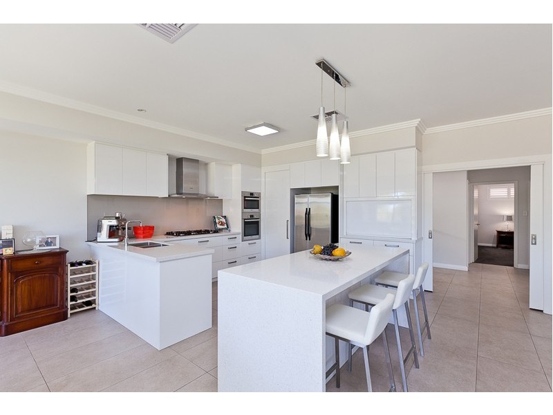 5 Dorset Cove, Mount Claremont WA 6010