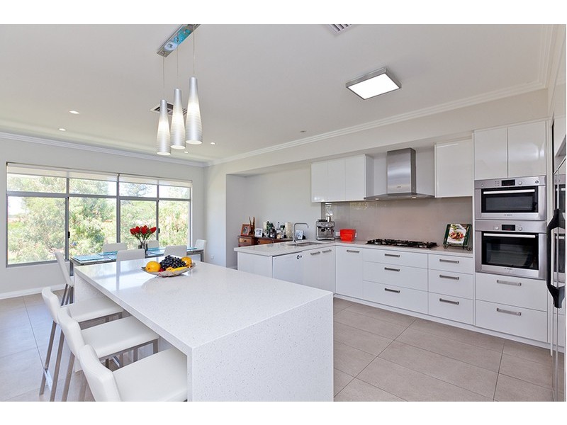 5 Dorset Cove, Mount Claremont WA 6010