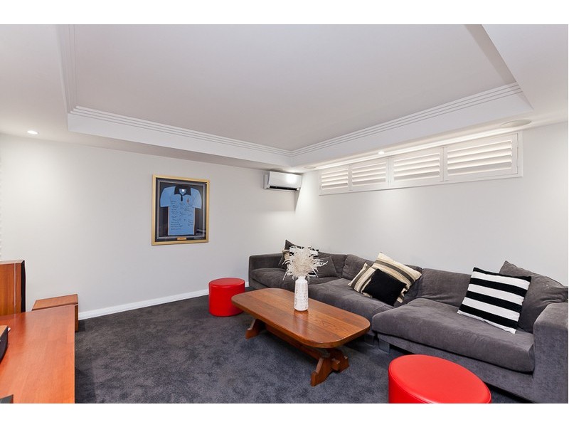 5 Dorset Cove, Mount Claremont WA 6010