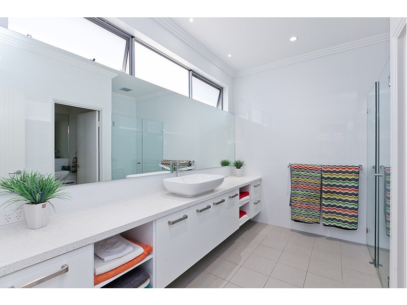 5 Dorset Cove, Mount Claremont WA 6010