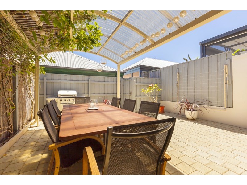 34 Speedy Cheval Street, East Fremantle WA 6158