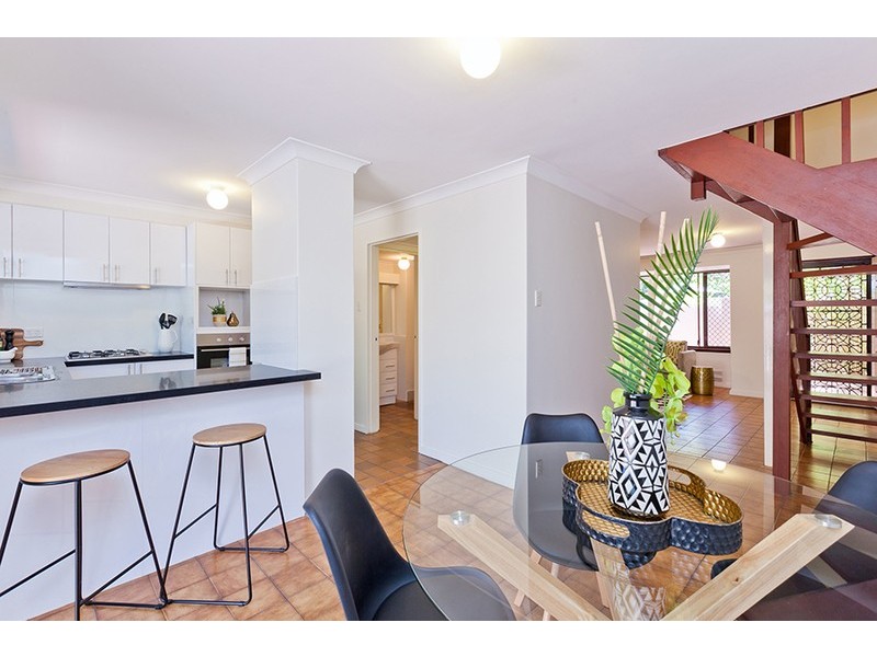 4/15 Cook Street, Crawley WA 6009