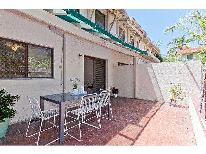 4/15 Cook Street, Crawley WA 6009