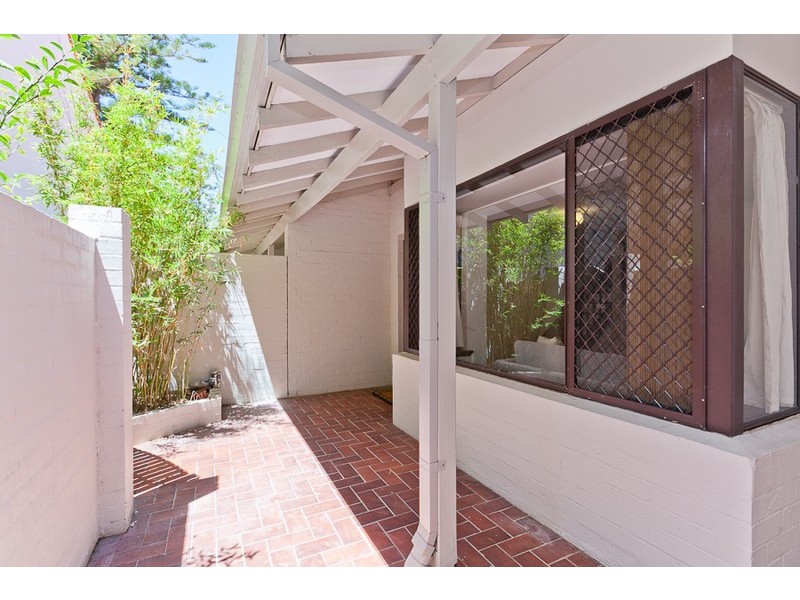 4/15 Cook Street, Crawley WA 6009