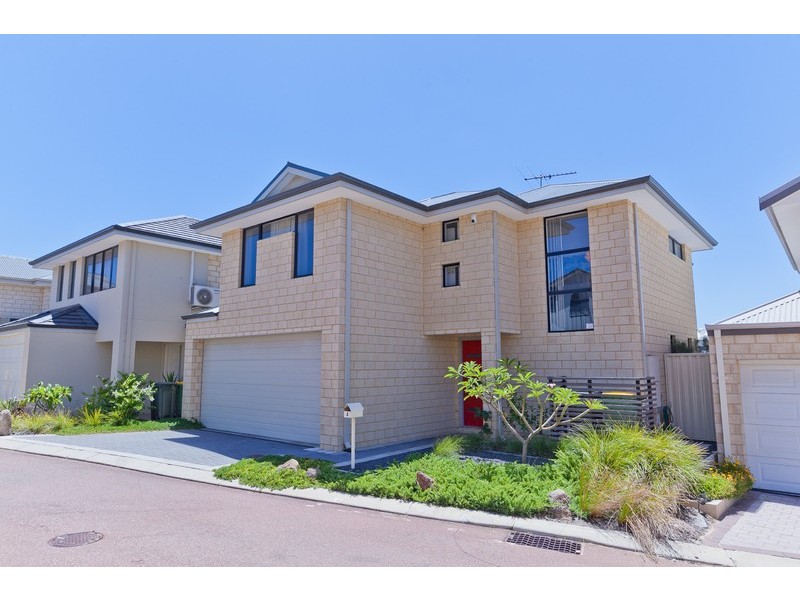 4 Vickridge Close, Beaconsfield WA 6162