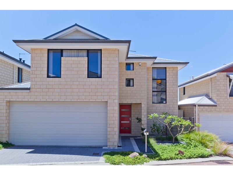 4 Vickridge Close, Beaconsfield WA 6162