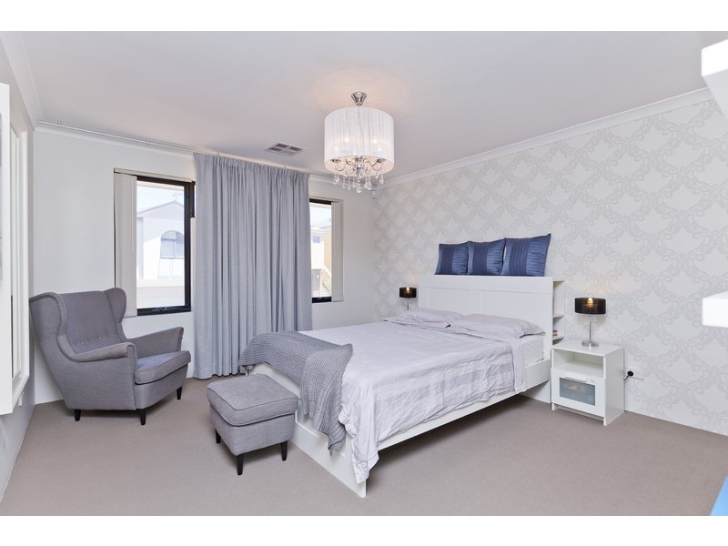 4 Vickridge Close, Beaconsfield WA 6162