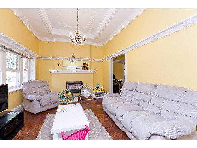 77 Viking Road, Dalkeith WA 6009
