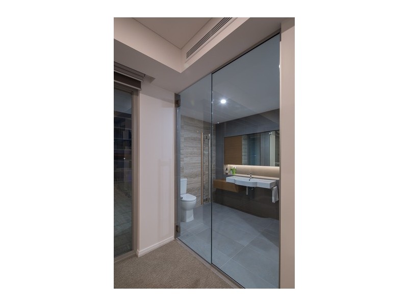 8 Taworri Way, City Beach WA 6015