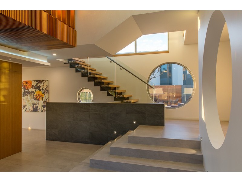 8 Taworri Way, City Beach WA 6015