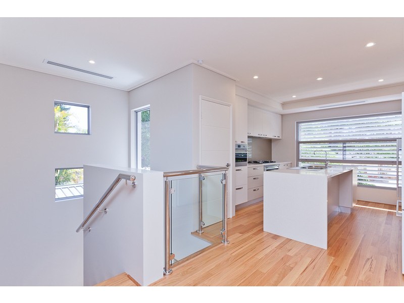 14A The Avenue, Crawley WA 6009