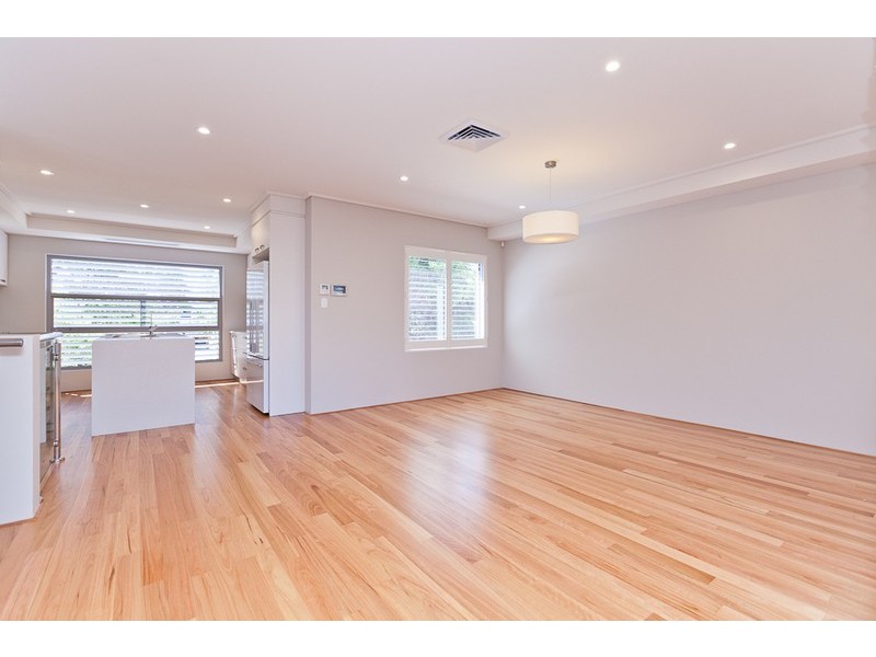 14A The Avenue, Crawley WA 6009