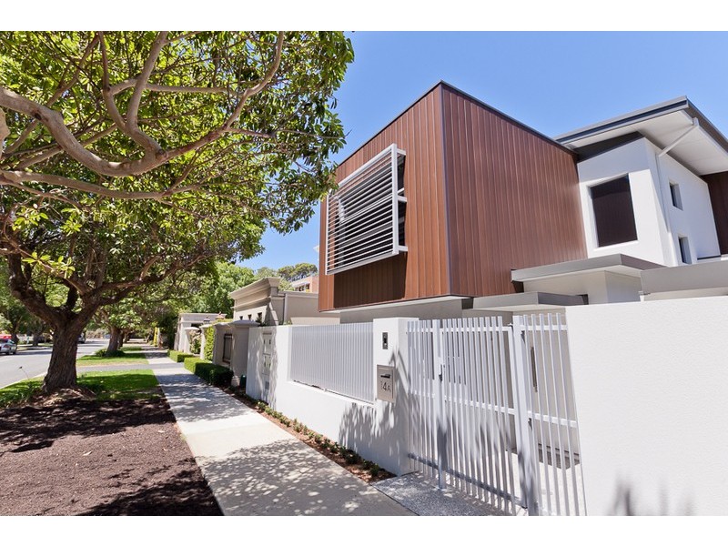 14A The Avenue, Crawley WA 6009