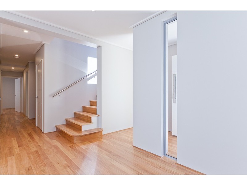 14A The Avenue, Crawley WA 6009