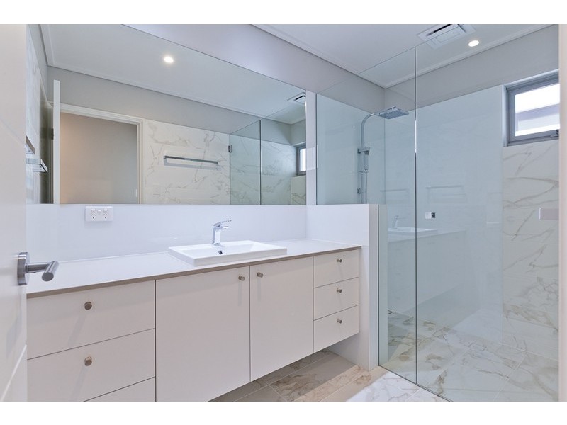 14A The Avenue, Crawley WA 6009