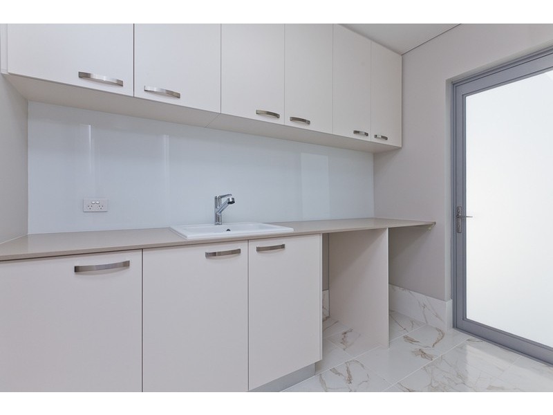 14A The Avenue, Crawley WA 6009