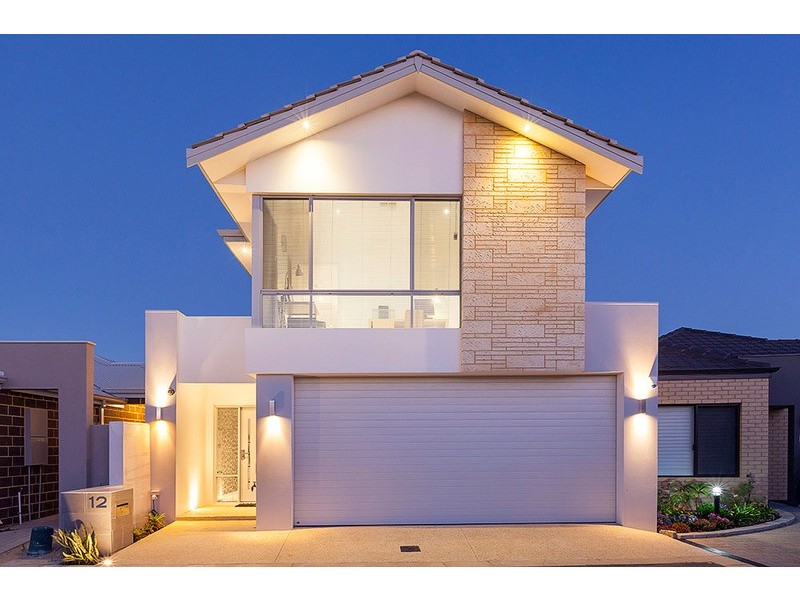 12 October Road, Spearwood WA 6163