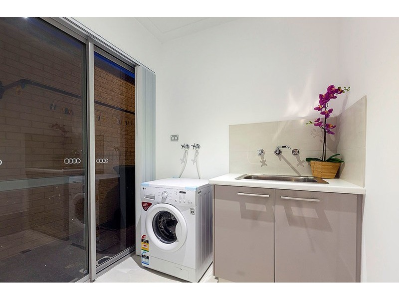 12 October Road, Spearwood WA 6163